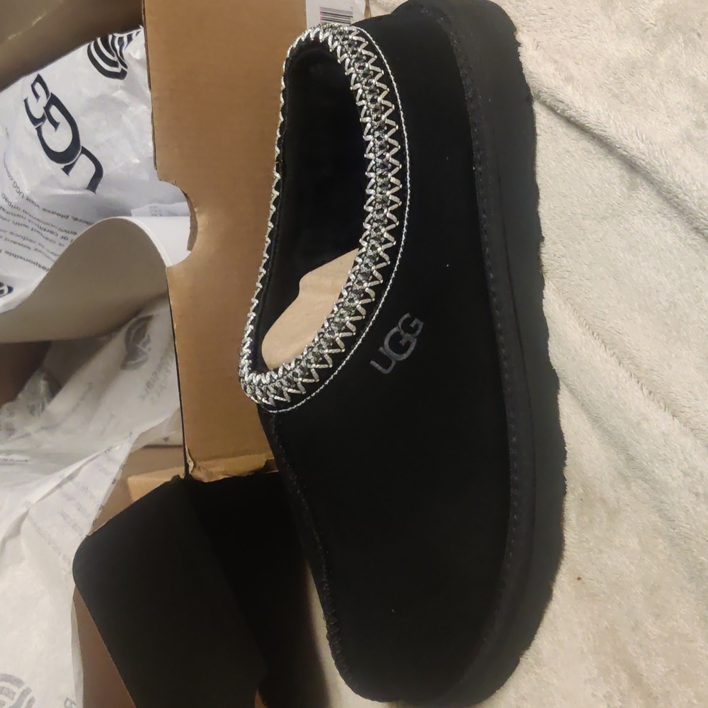 Men's UGG Tasman slippers.